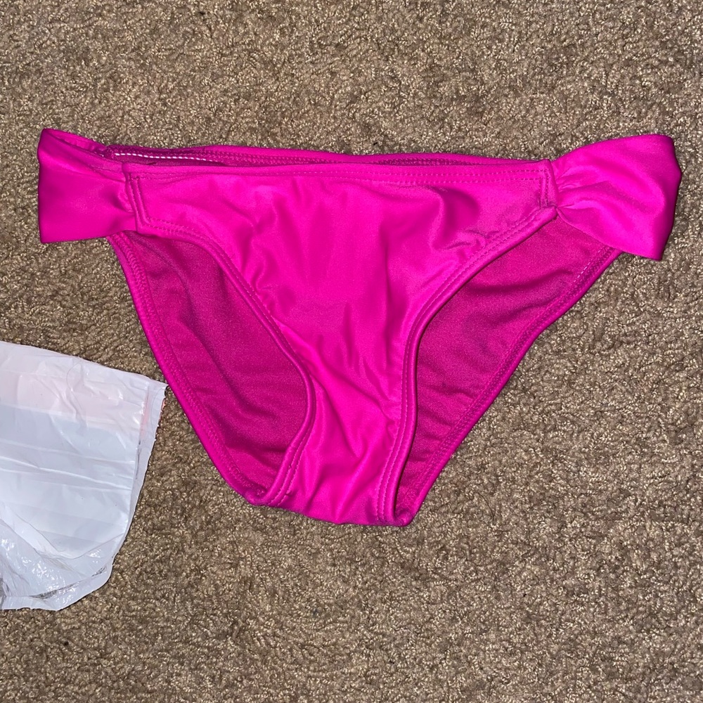 Small bikini bottom